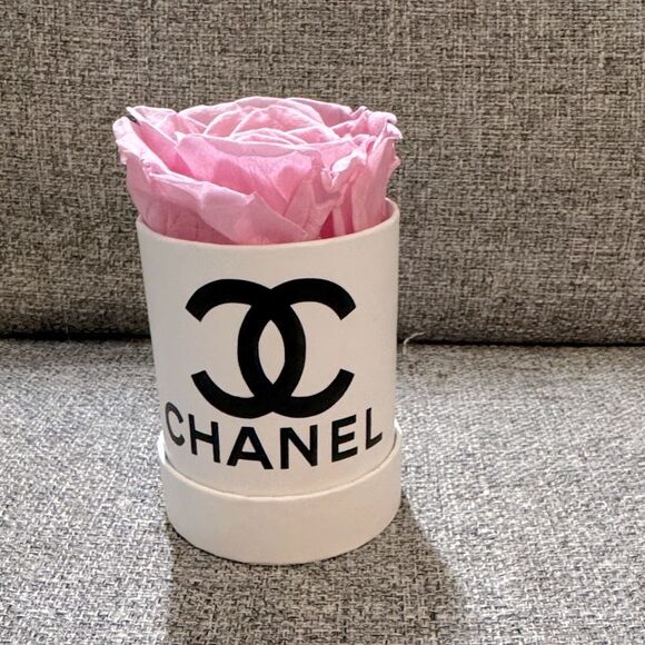 CHANEL White Eternal Rose Floral Accent - Picture 2 of 7